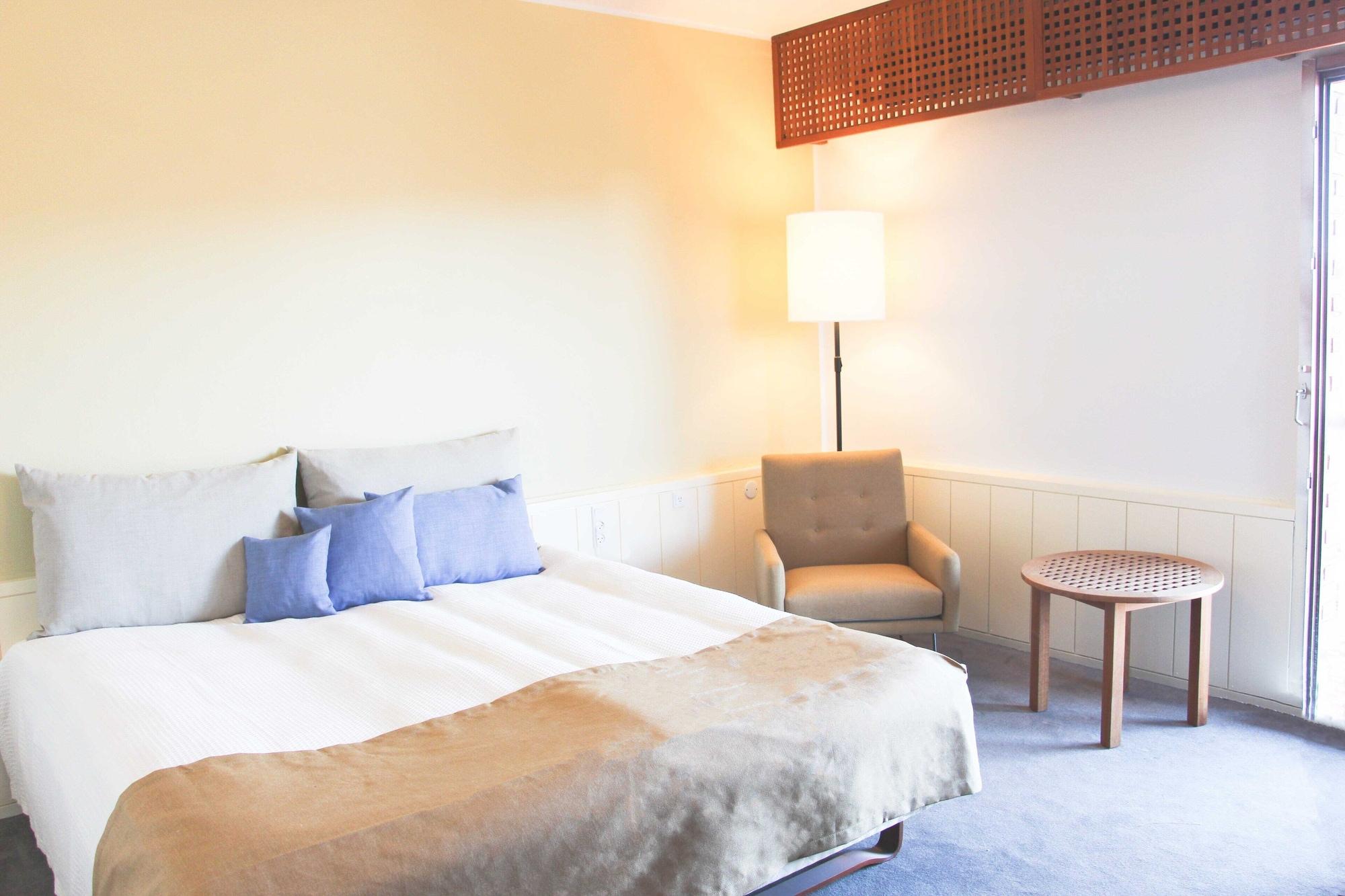 Griffen Spa Hotel รอนเน ภายนอก รูปภาพ